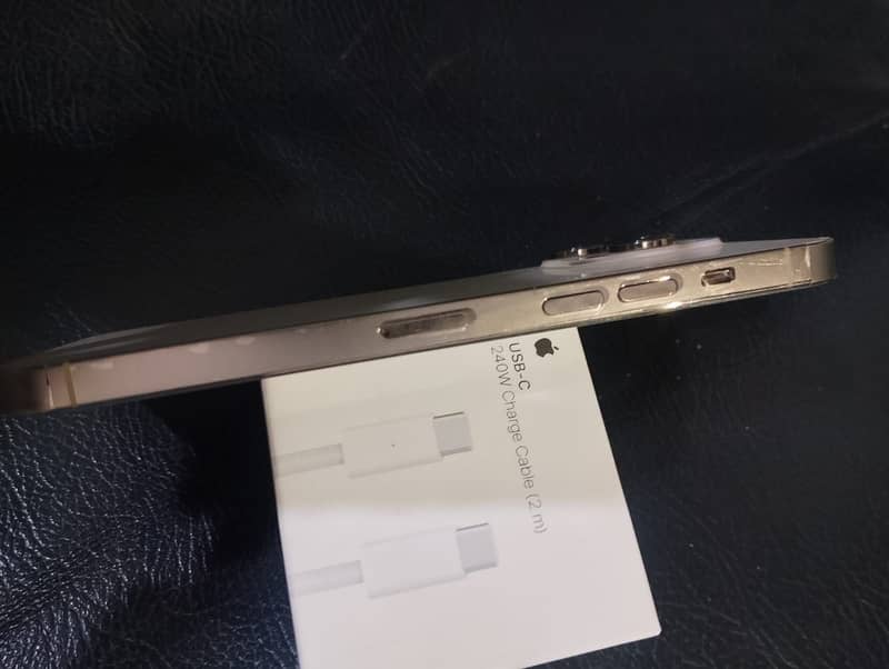 Apple iPhone 14 Pro Max 2