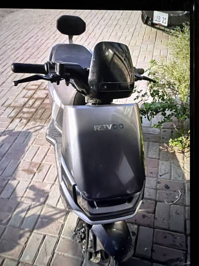 Revoo a12
