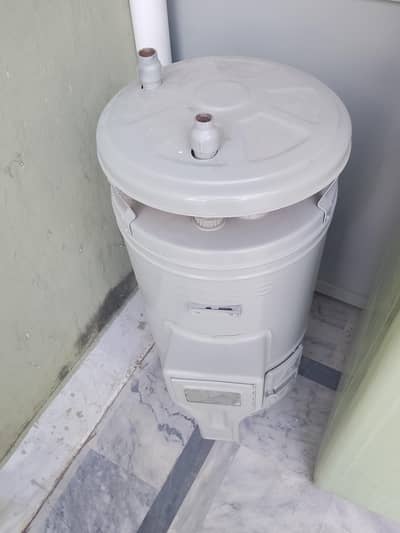 Atlas Geyzer for sale 20 gallon