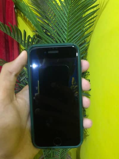 Apple iPhone 7