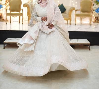 New Wedding Dress – Worn for Only 3 Hours