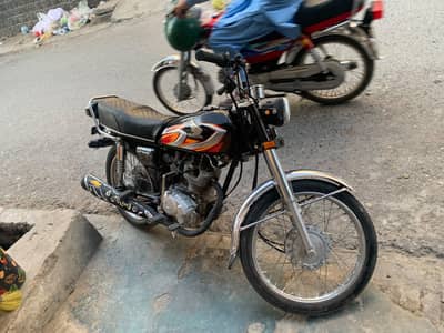 honda cg 125  2022 black colour
