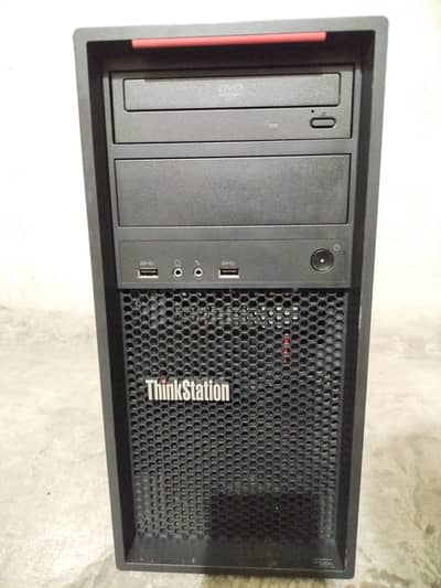 Lenovo P520C / W 2123 / 8GB DDR4 / 256GB NVME