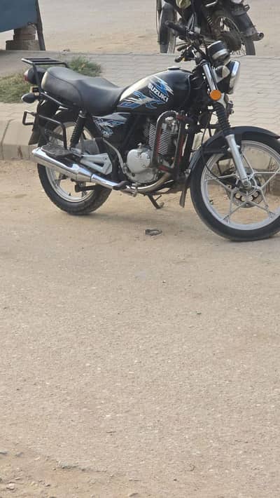 Suzuki GS 150 se