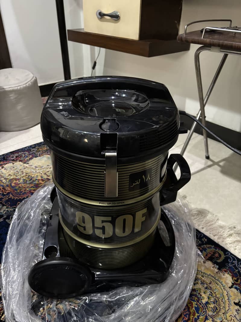 Vacuum Cleaner 1