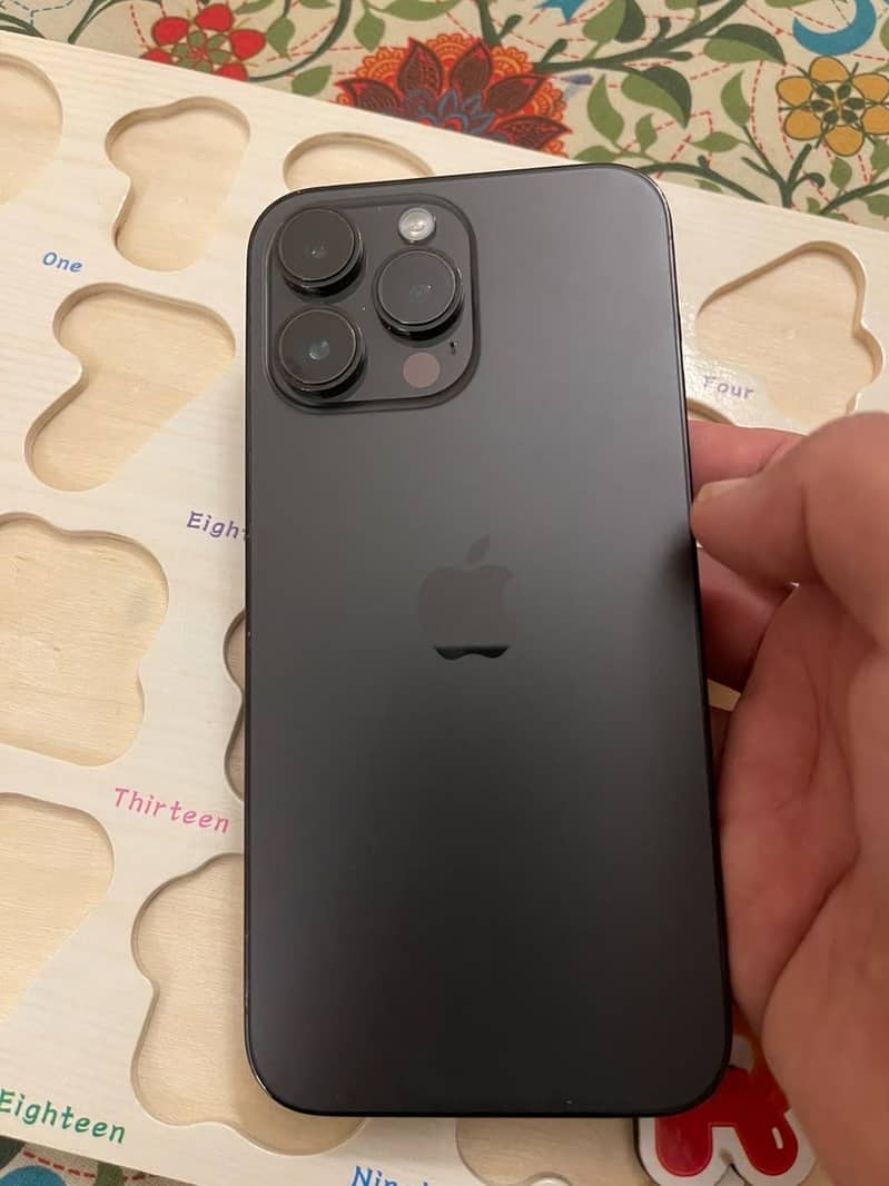 Apple iPhone 14 Pro Max 3