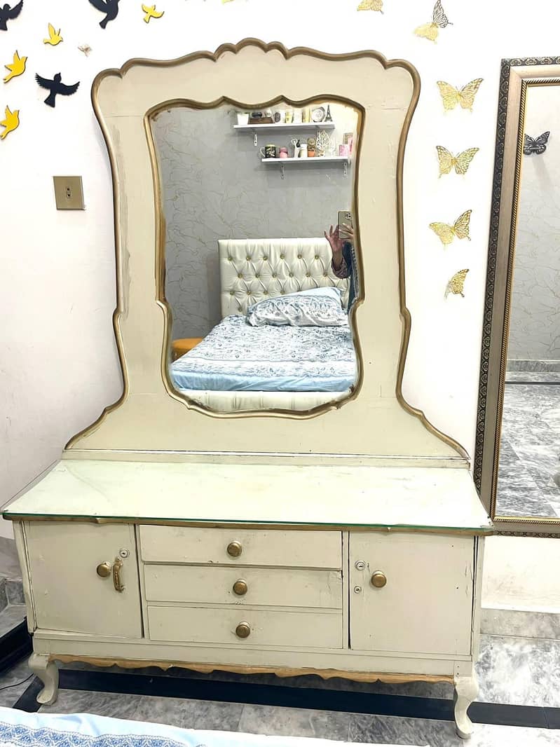 Dressing Table 1