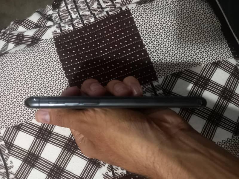 Apple iPhone 11 Pro 5
