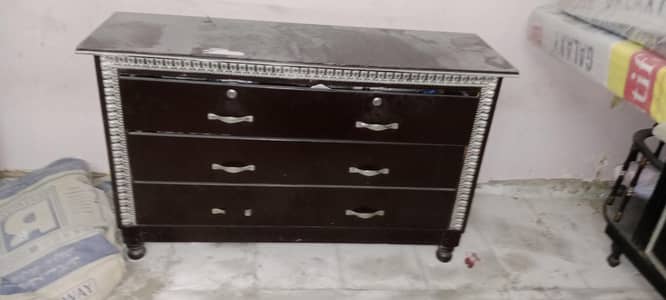 Dressing table for sale
