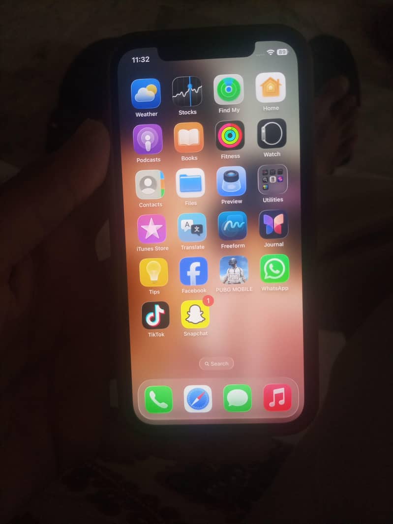 Apple iPhone 12 4
