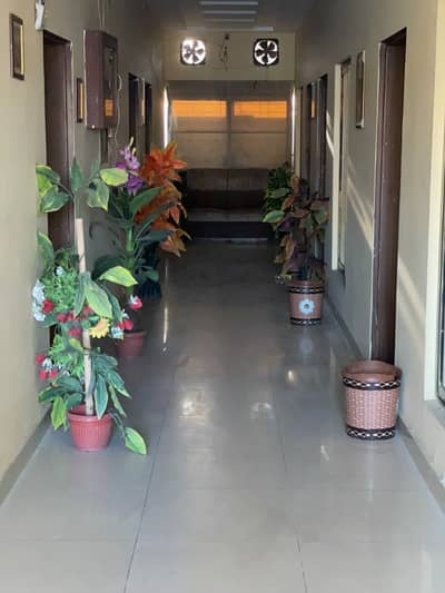Elite Boys Hostel near UCP opposite Shaukat khanam hospital