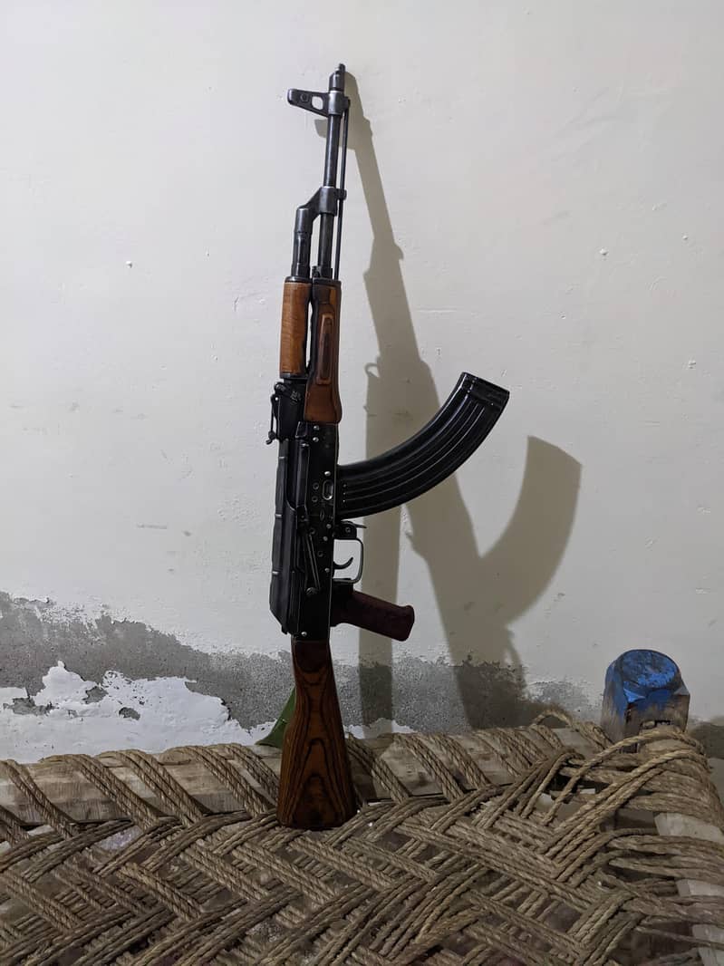 AK47 ( 1