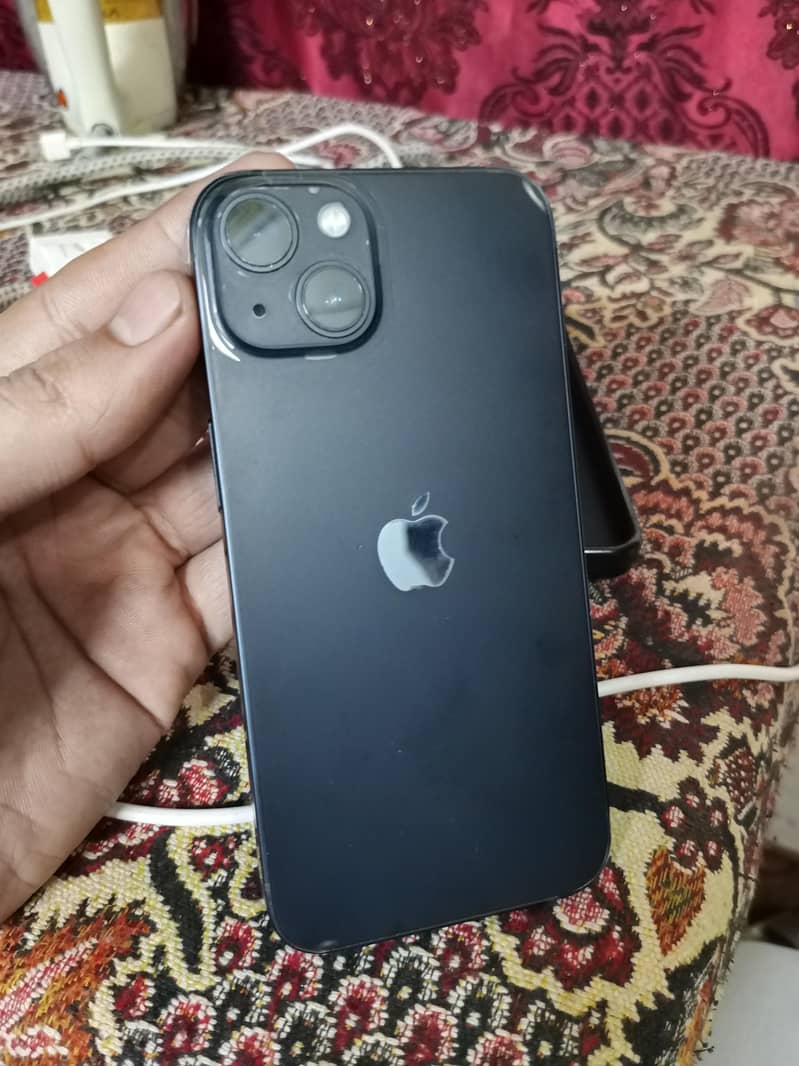 Apple iPhone 13 1