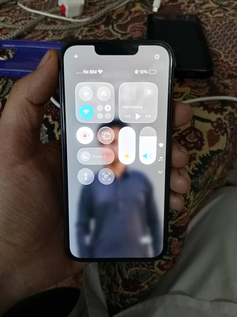 Apple iPhone 13 5