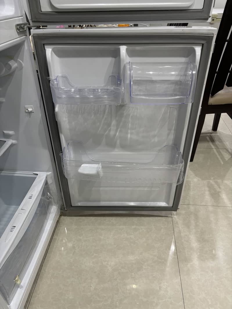 Fridge + freezer 0