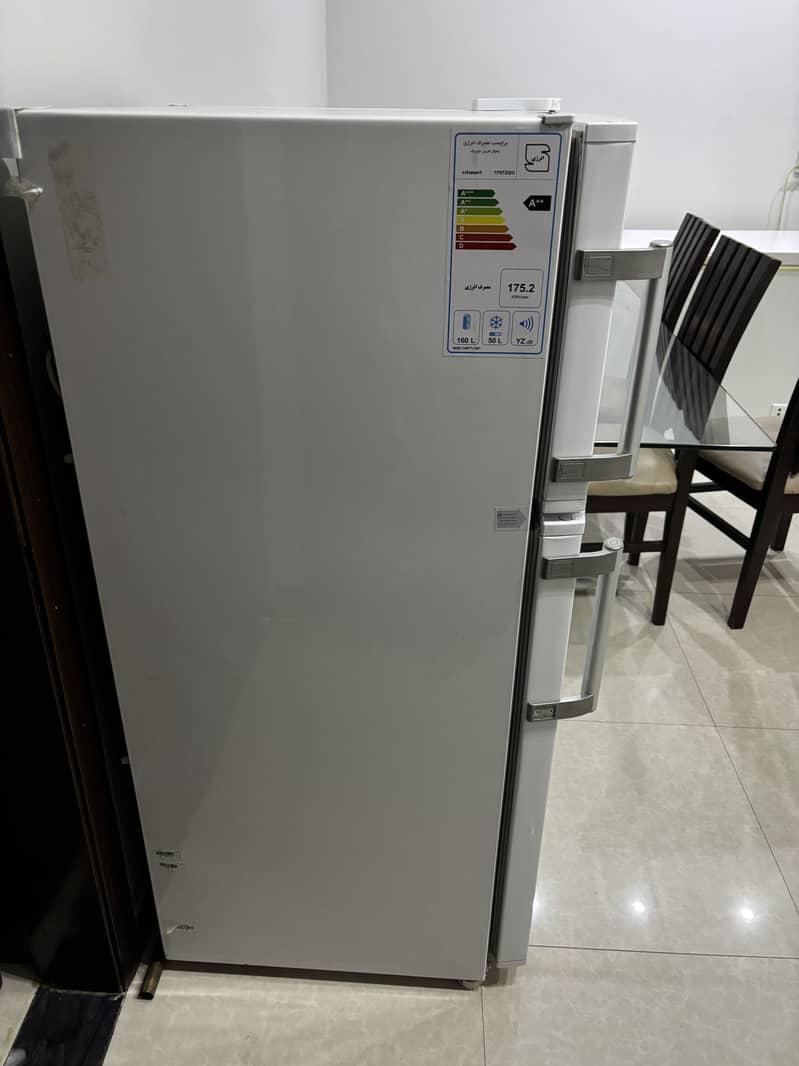 Fridge + freezer 1