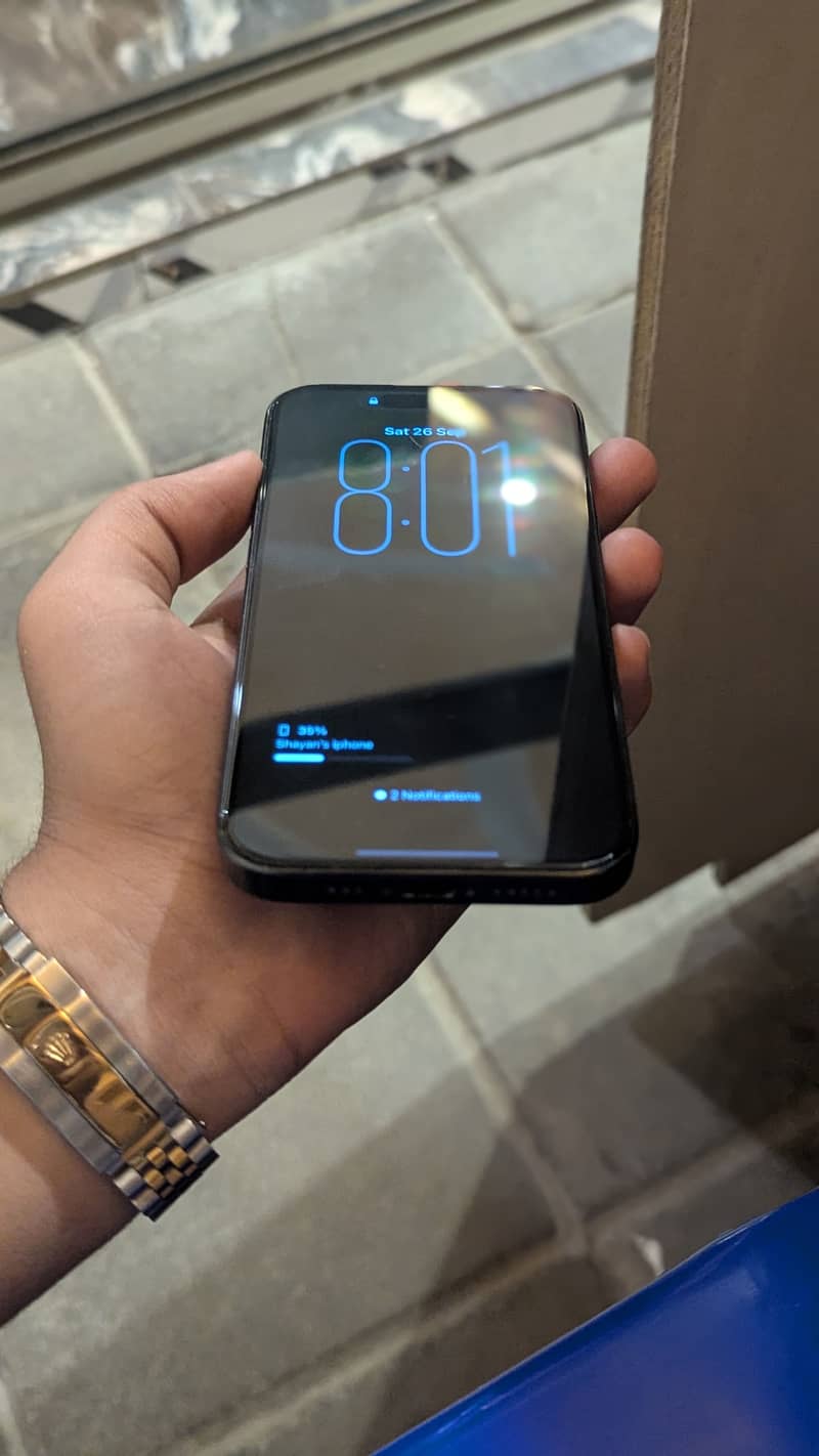 Apple iPhone 15 Pro 1
