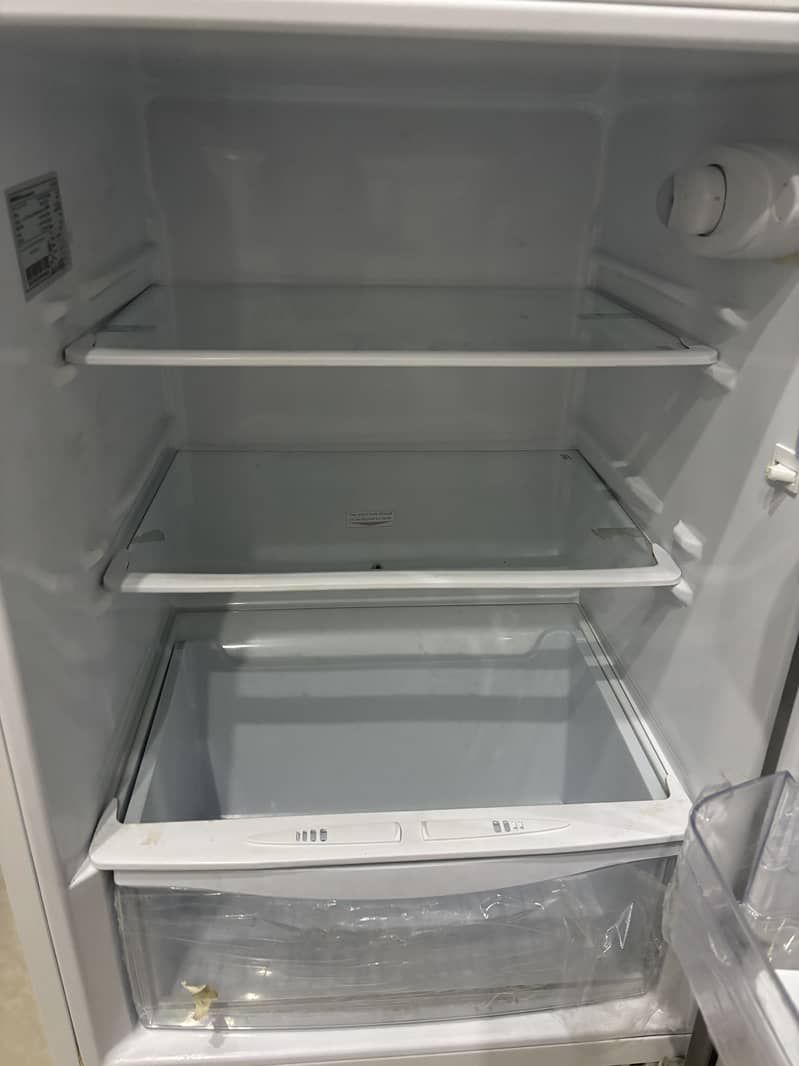 Fridge + freezer 4
