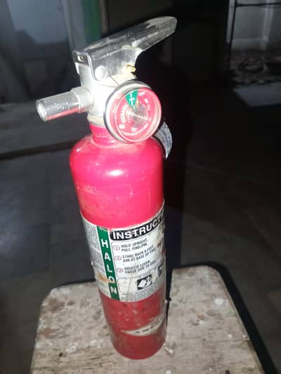 HALON Fire extinguisher Portable Bottle 1.13kg