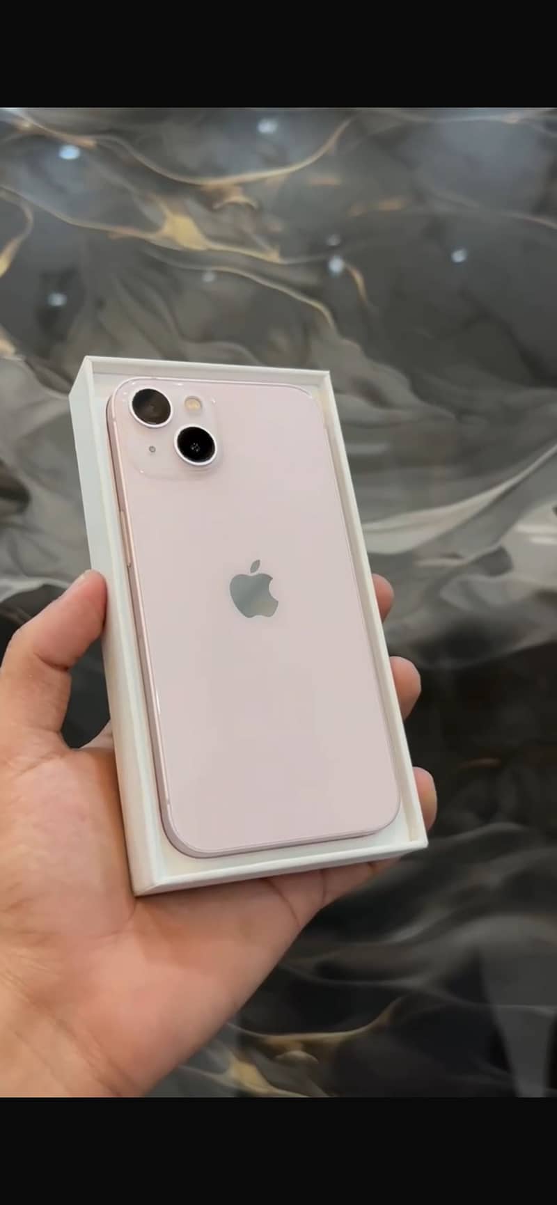 Apple iPhone 13 1