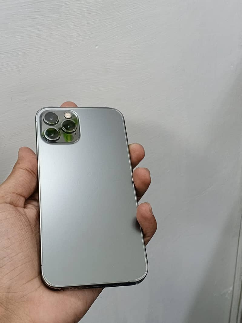 Apple iPhone 12 Pro 1