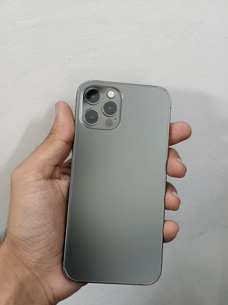 Apple iPhone 12 Pro 2