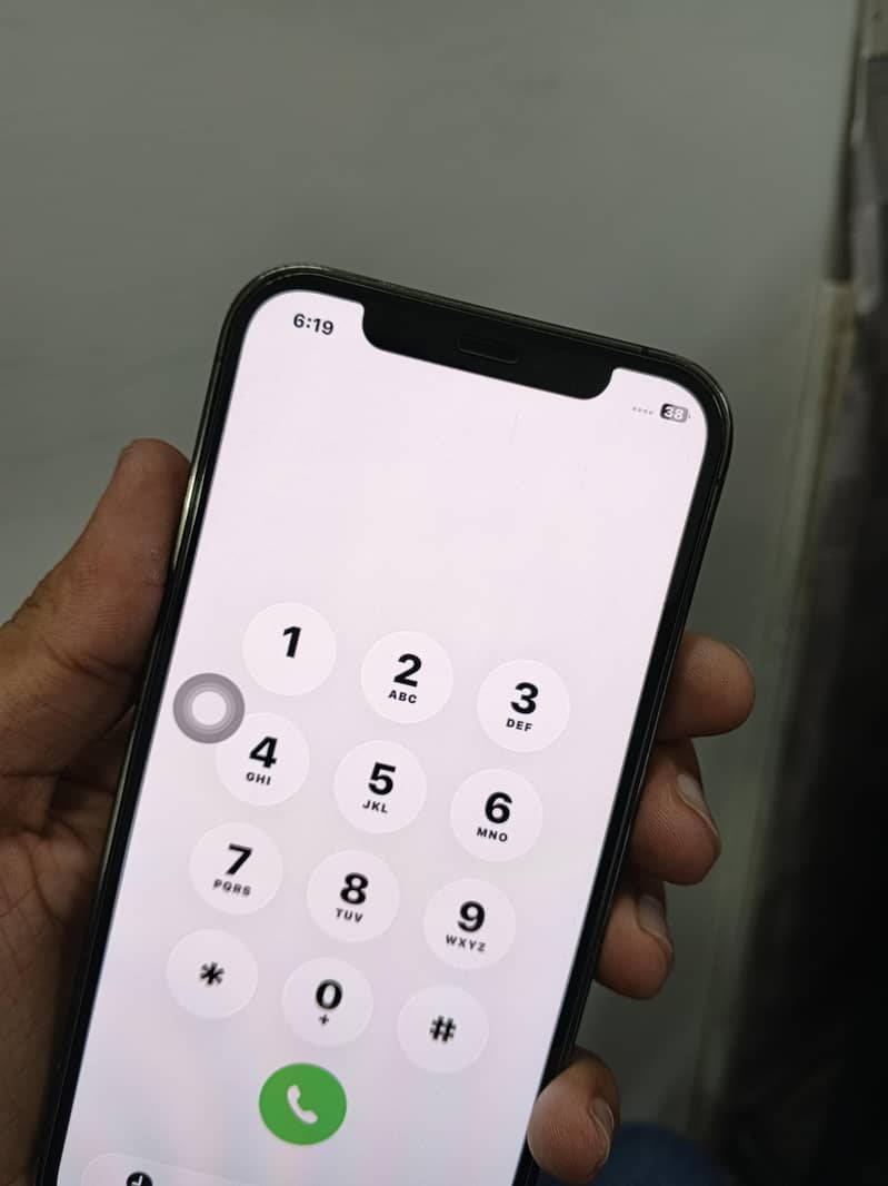 Apple iPhone 12 Pro 4