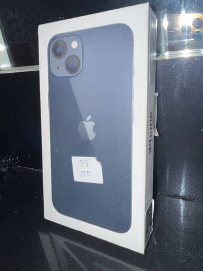 Apple iPhone 13