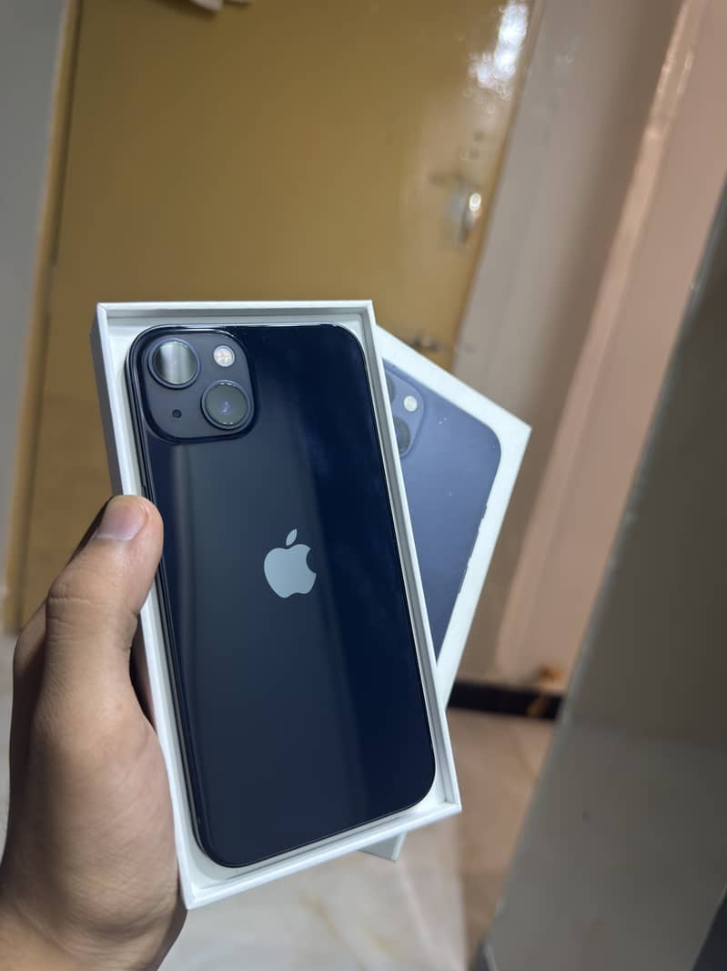 Apple iPhone 13 1