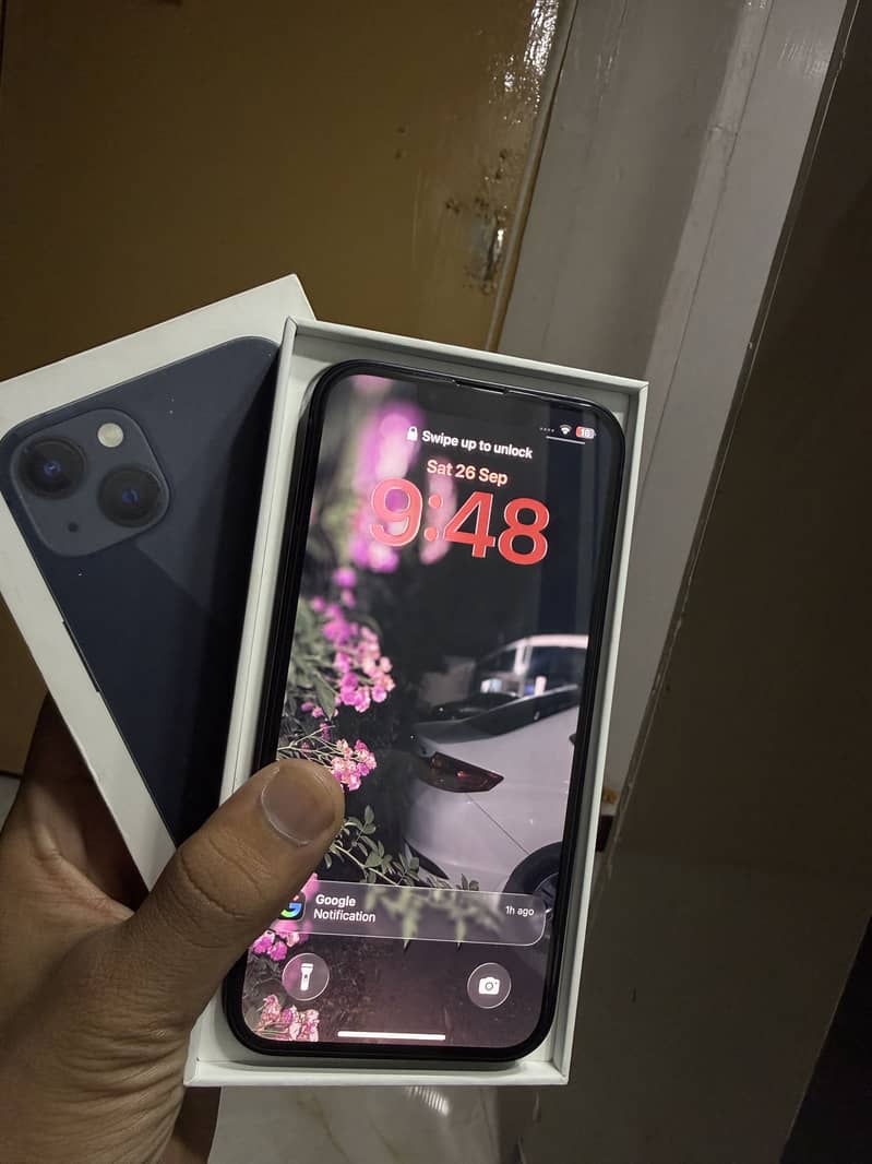 Apple iPhone 13 2