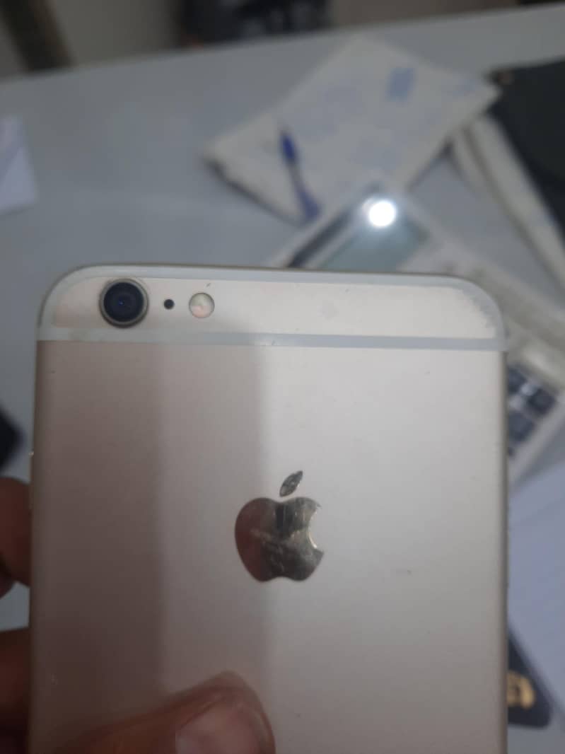 Apple iPhone 6S Plus 0