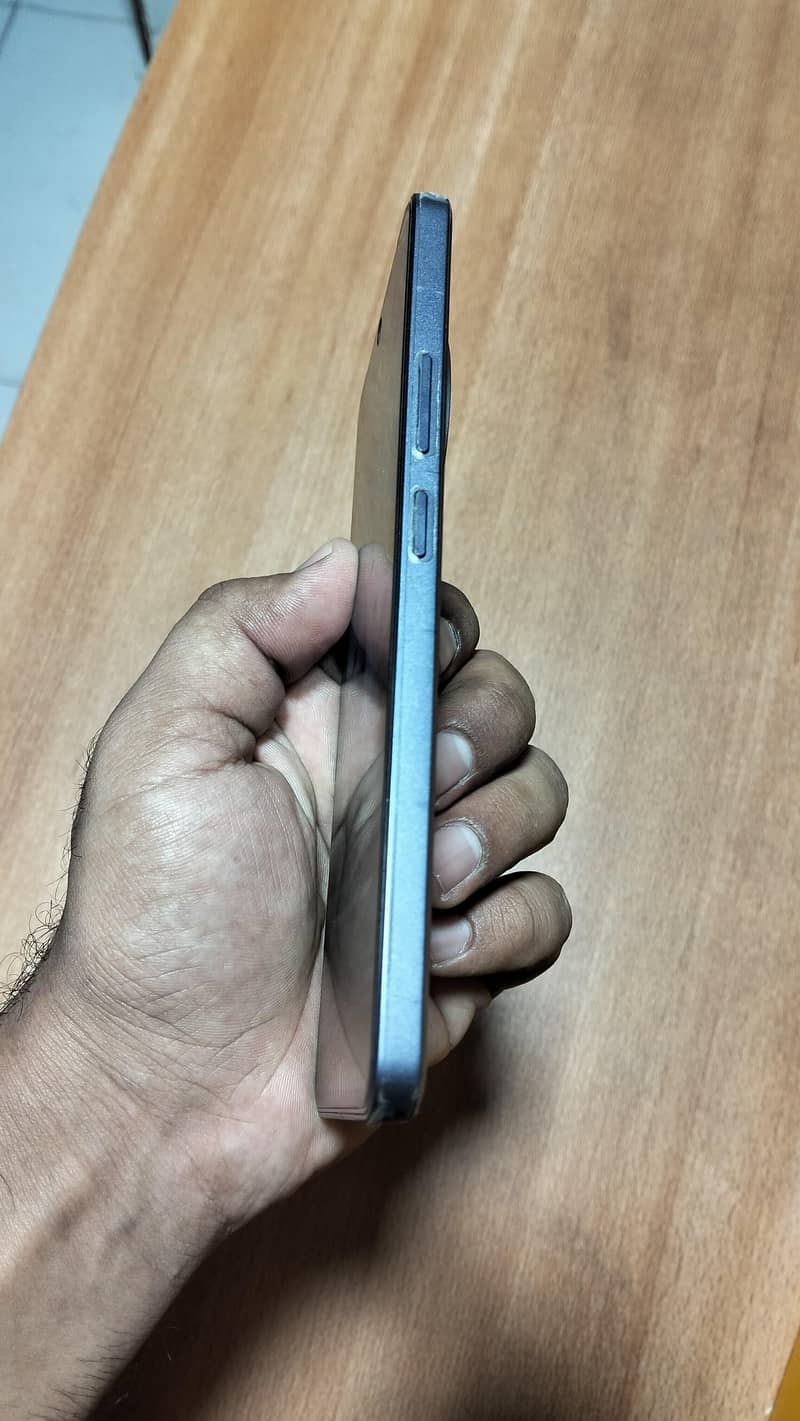 Realme 13 Plus 2