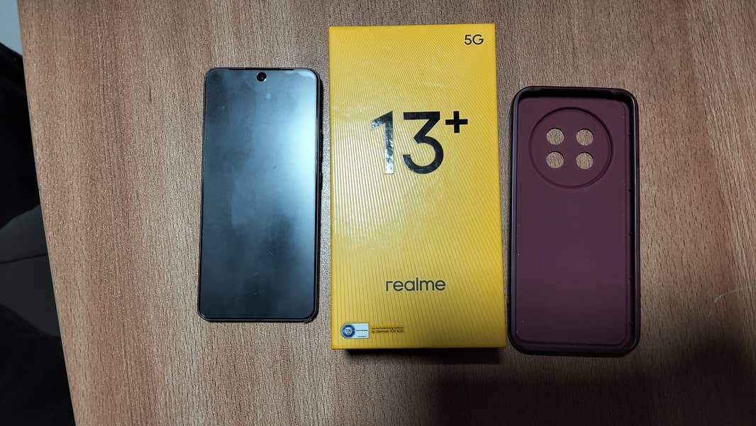 Realme 13 Plus 4