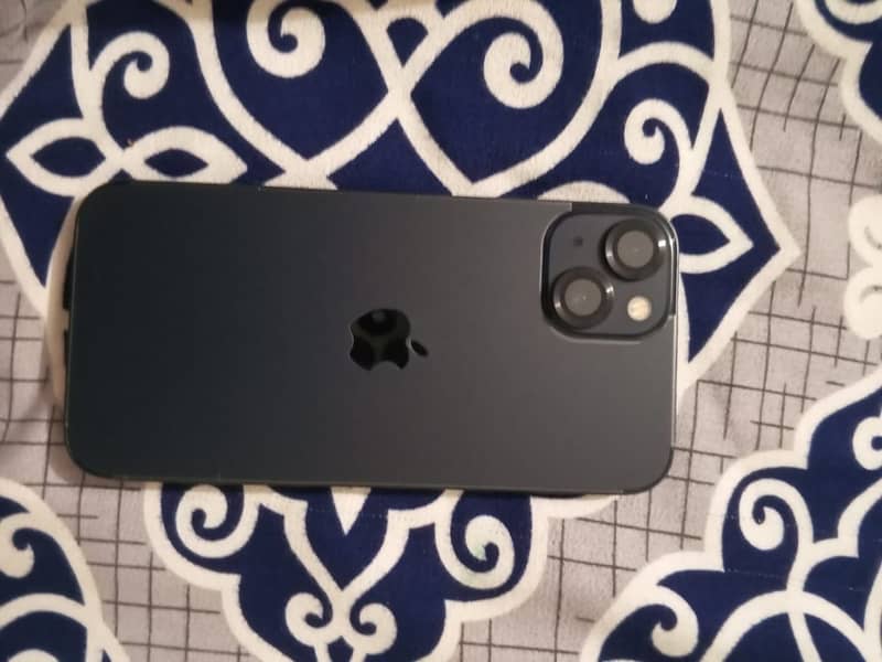 Apple iPhone 13 1
