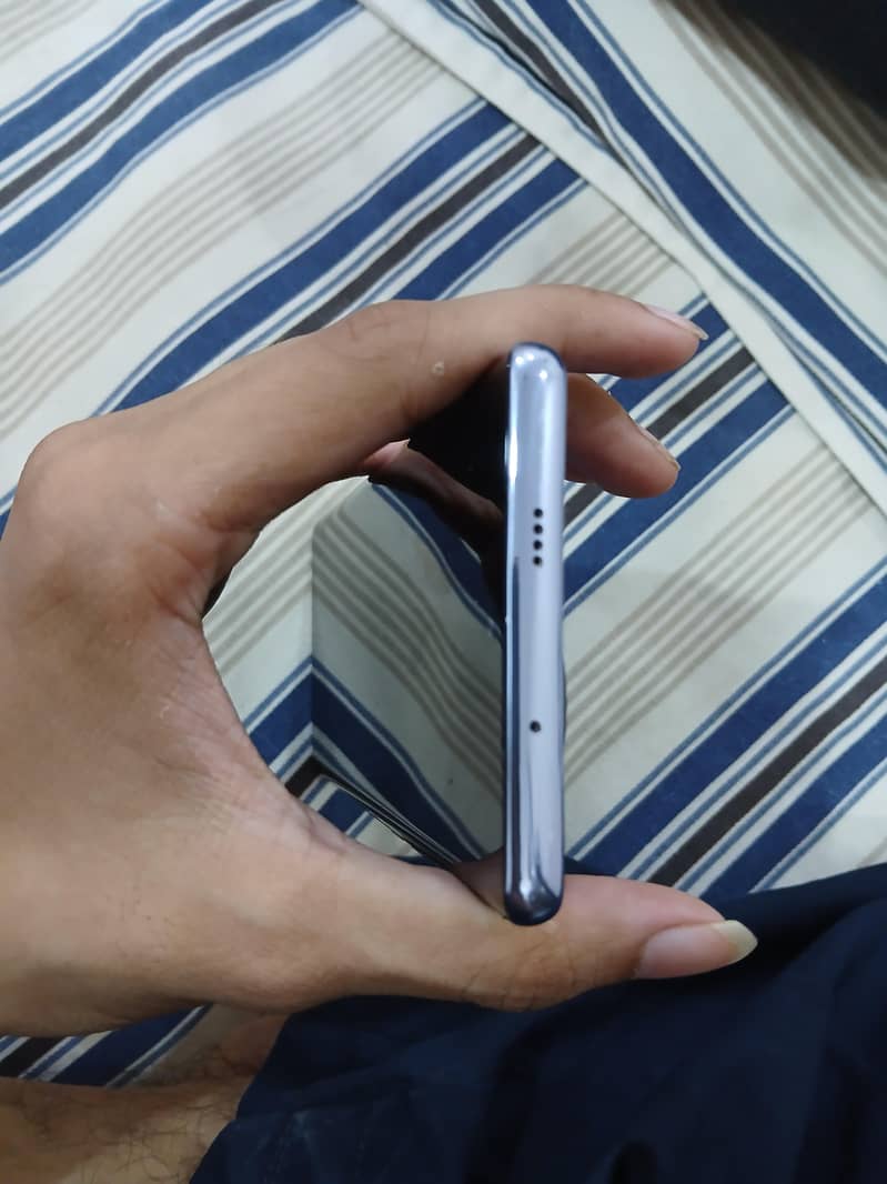 camon 30s 1
