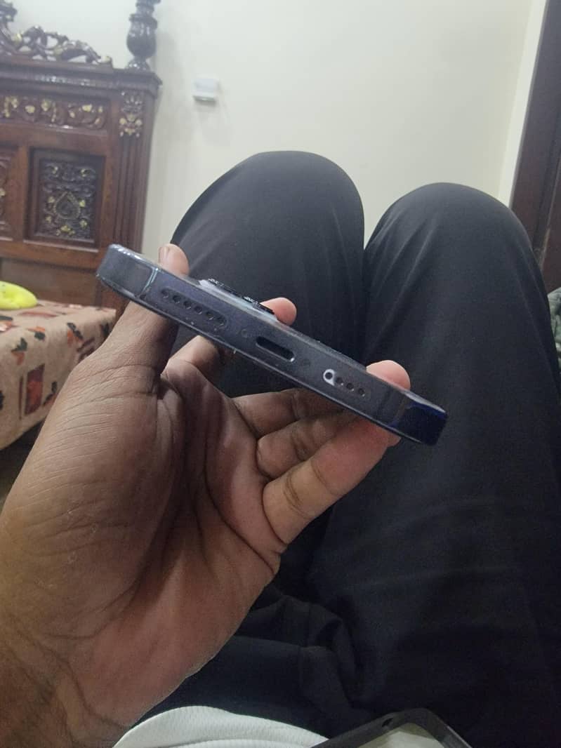 Apple iPhone 13 Pro Max 5