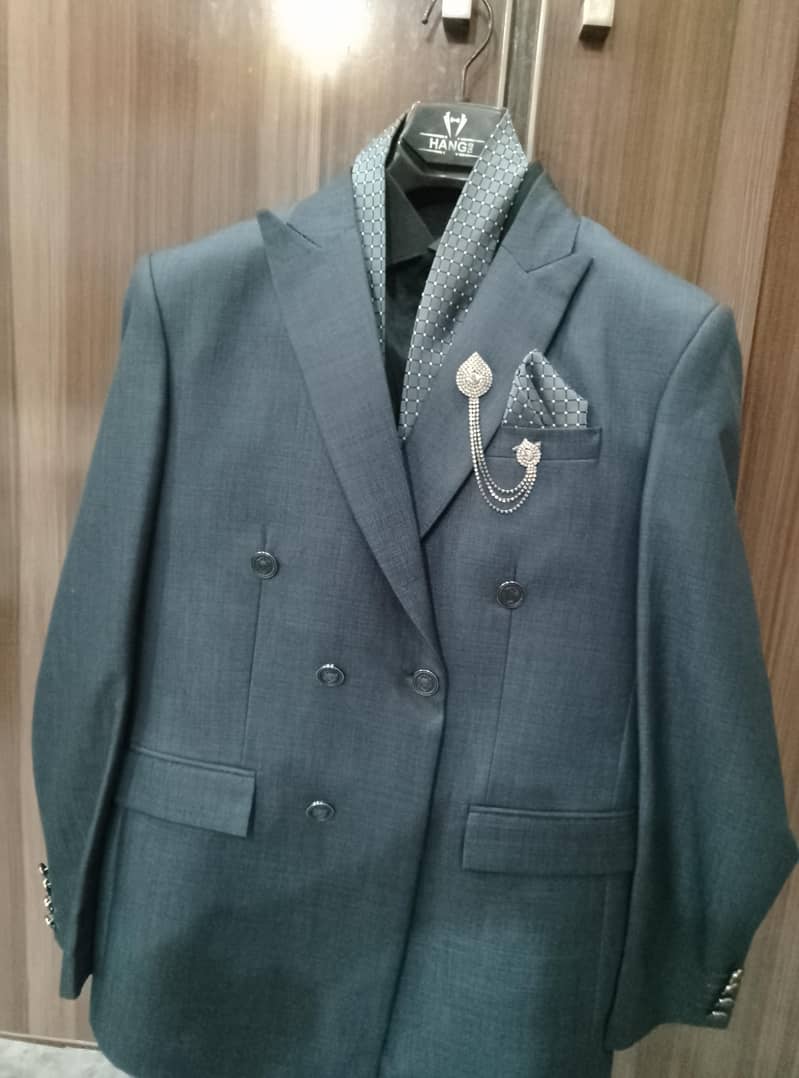 pent coat 0