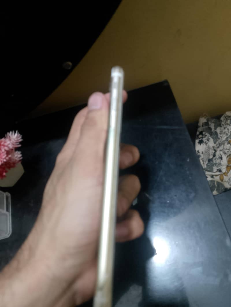 Apple iPhone 7 Plus 1