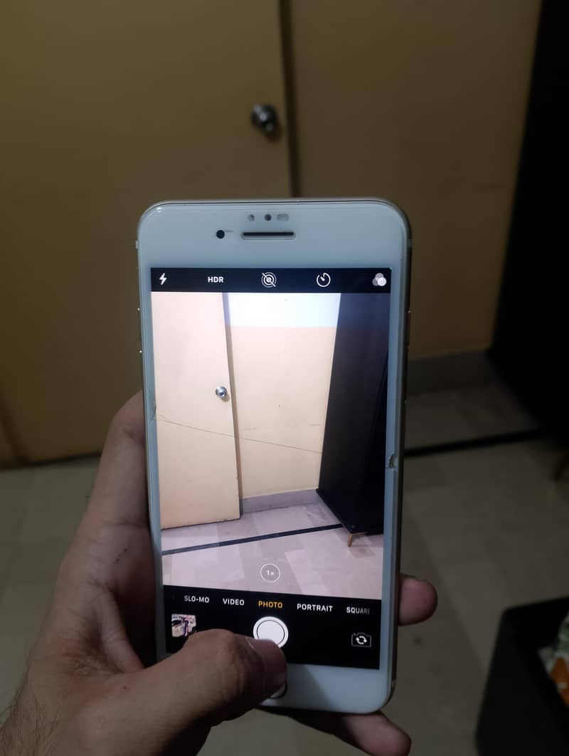 Apple iPhone 7 Plus 2