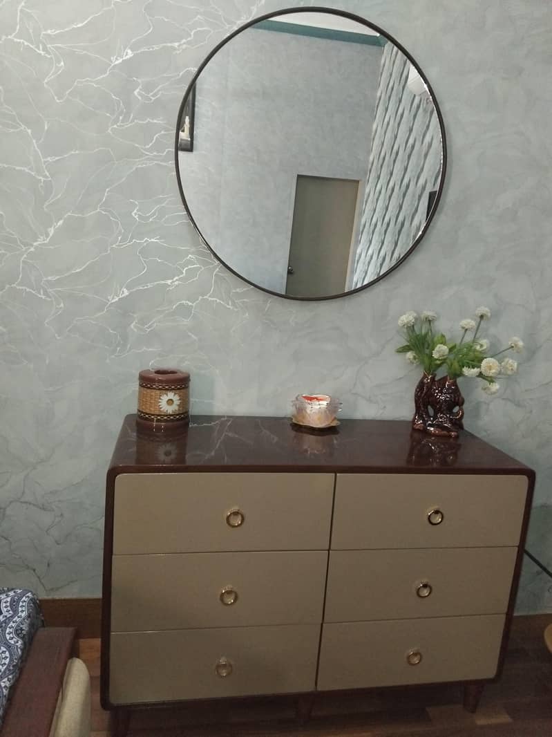 Master Bed with side tables & dressing 4