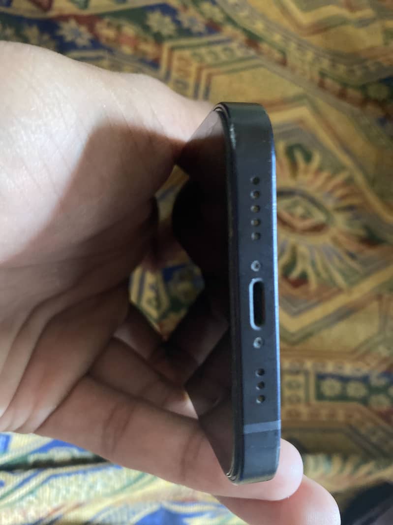 Iphone 12 4