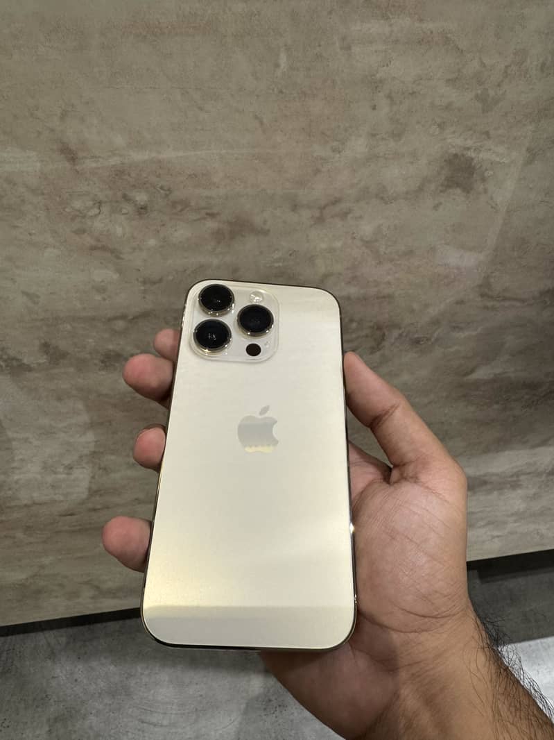 Apple iPhone 14 Pro 3