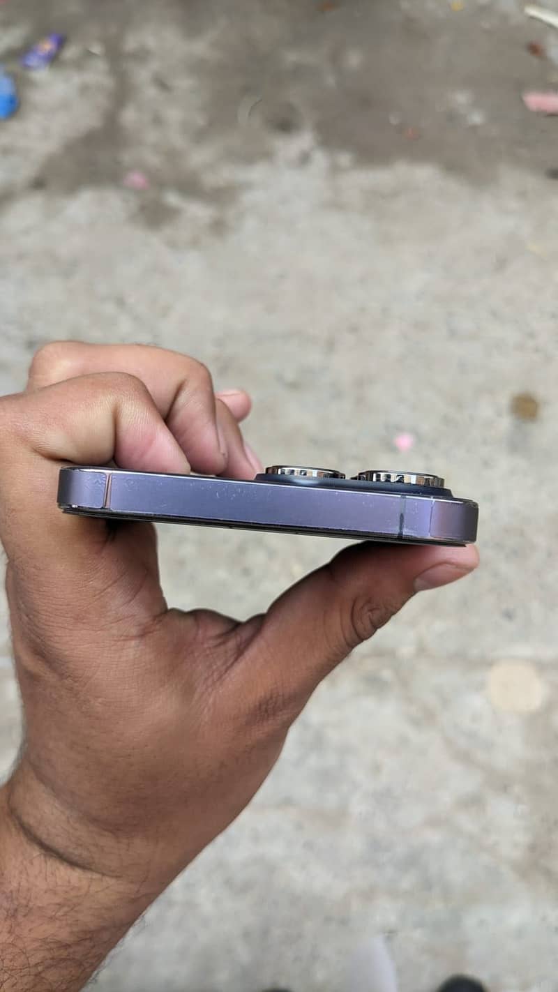 Apple iPhone 14 Pro Max 3