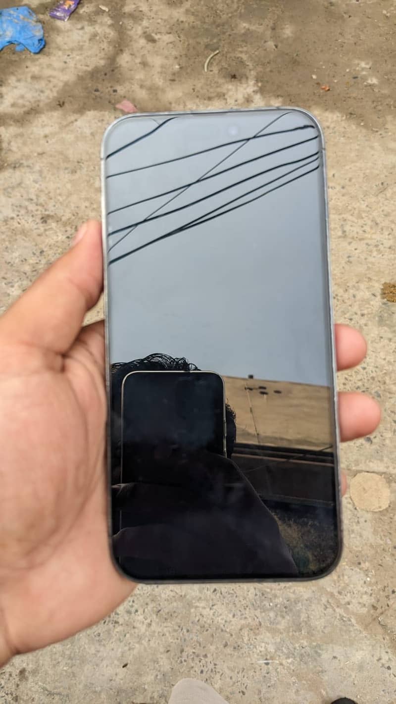 Apple iPhone 14 Pro Max 4