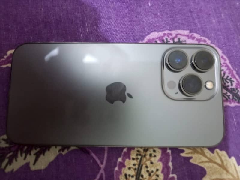 Apple iPhone 13 Pro 2