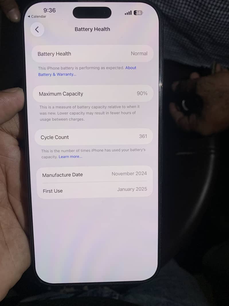 Apple iPhone 16 Pro Max 4