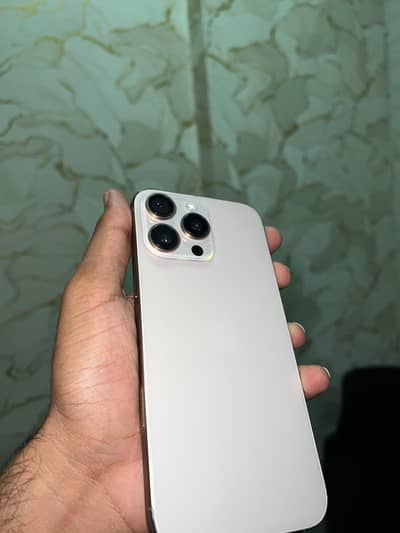 Apple iPhone 16 Pro Max
