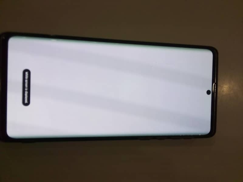 Sharp Aquos R6 2