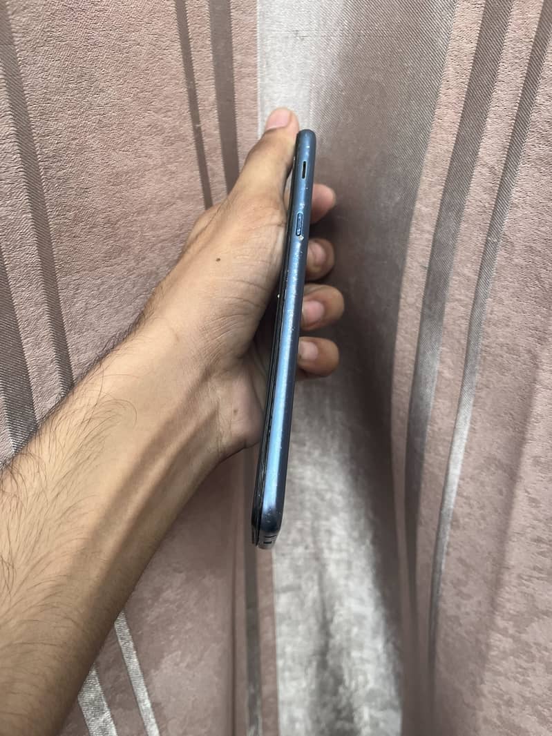 Samsung Mobile A6 Plus 4