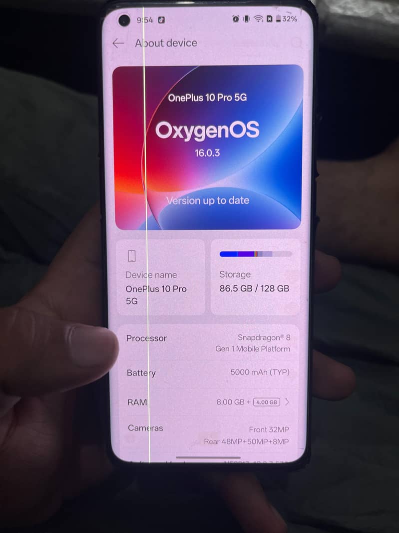 One Plus 10 Pro 4